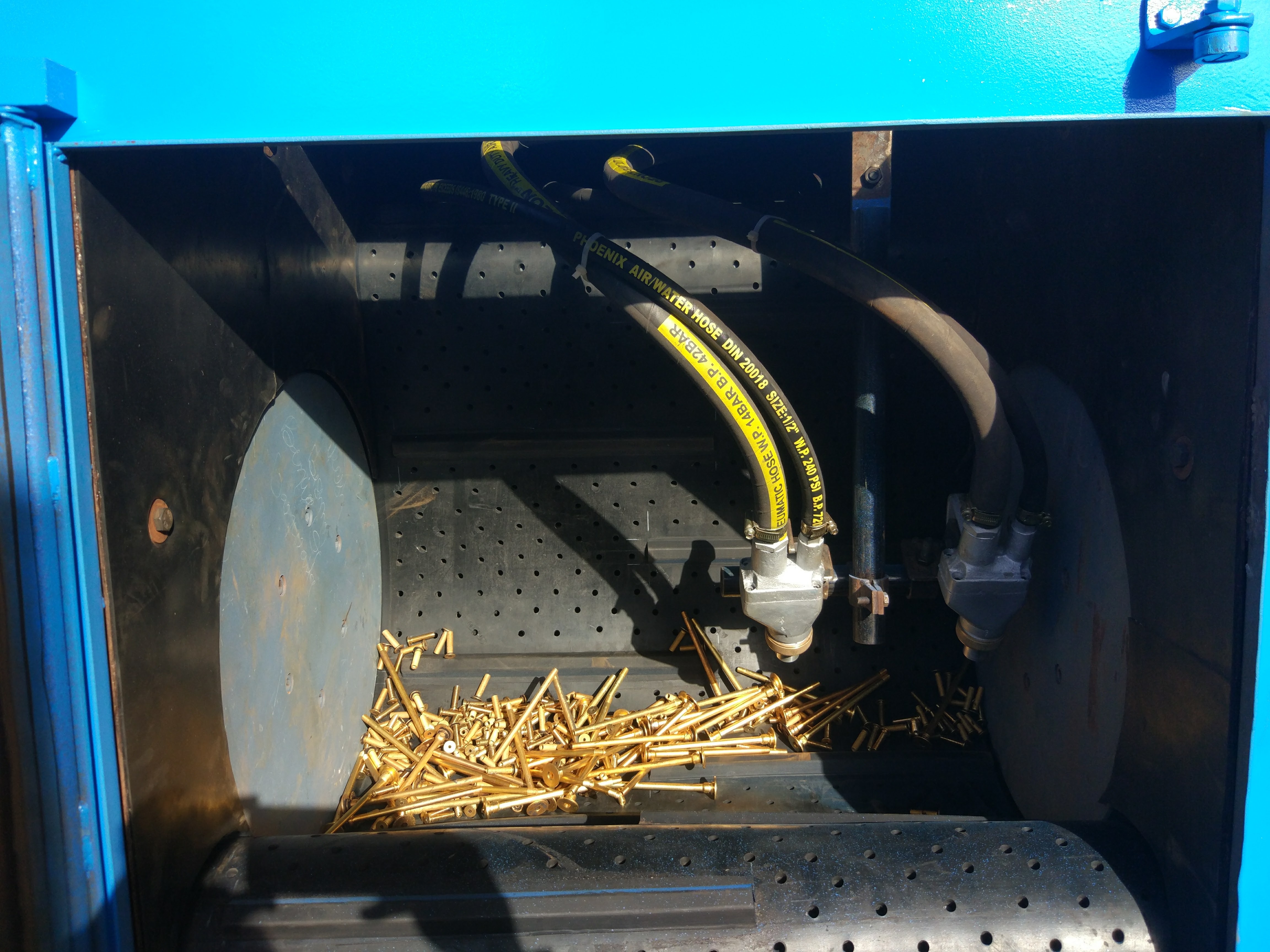 Blue Cabinet Shot Blasting Machines