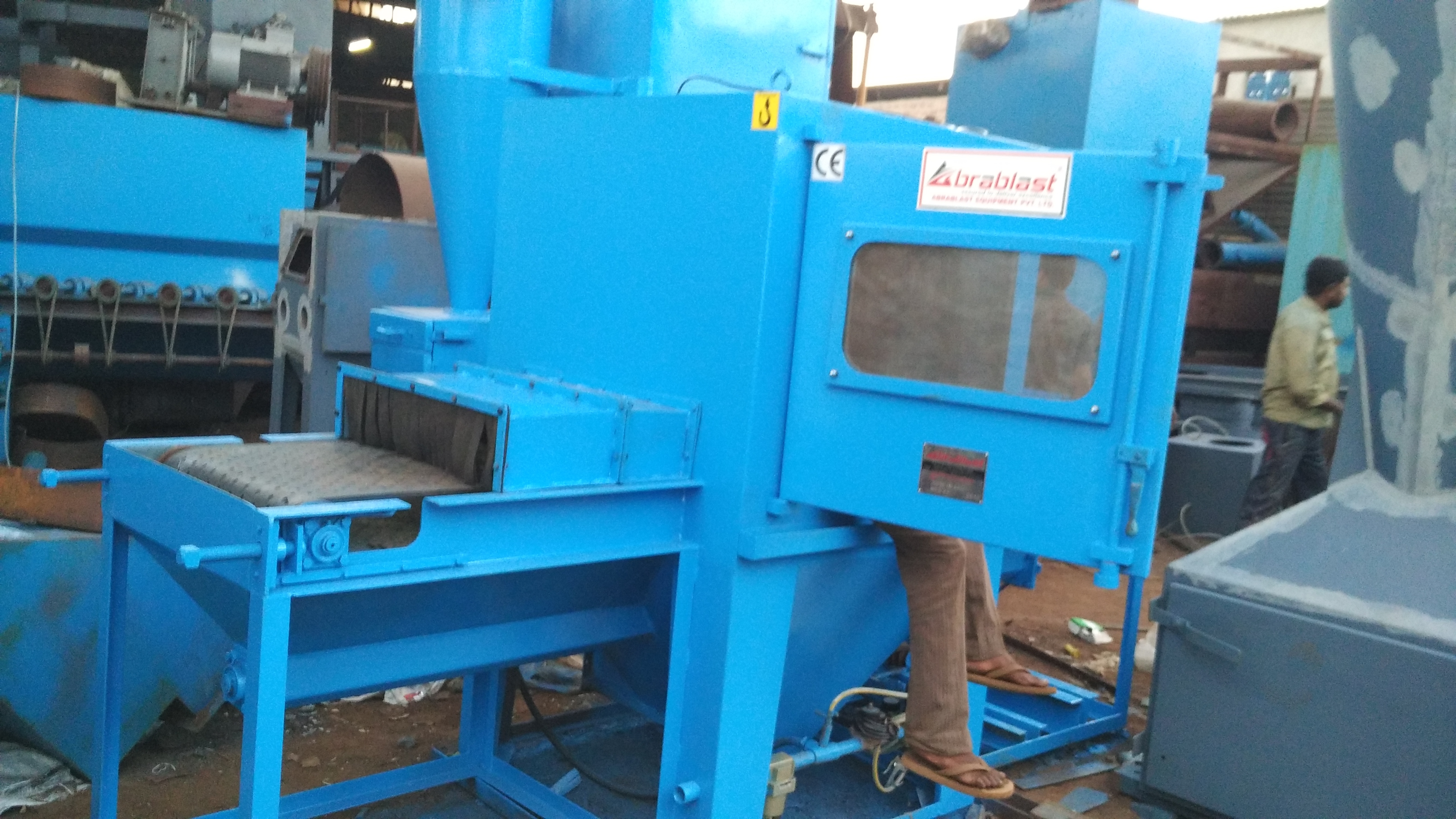 Blue Cabinet Shot Blasting Machines