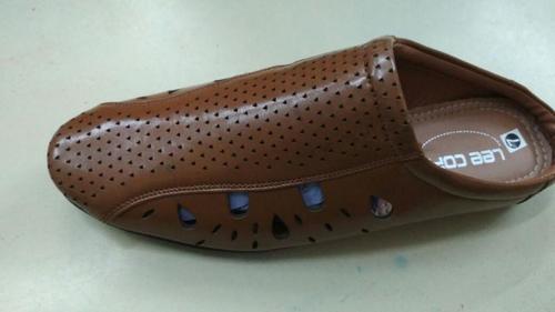 डिजाइनर सैंडल