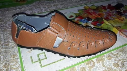 आरामदायक चमड़ा रोमन सैंडल