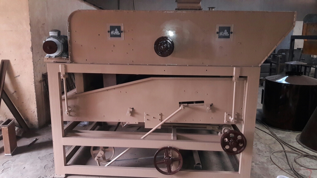 Iron Paddy Cleaner Machine