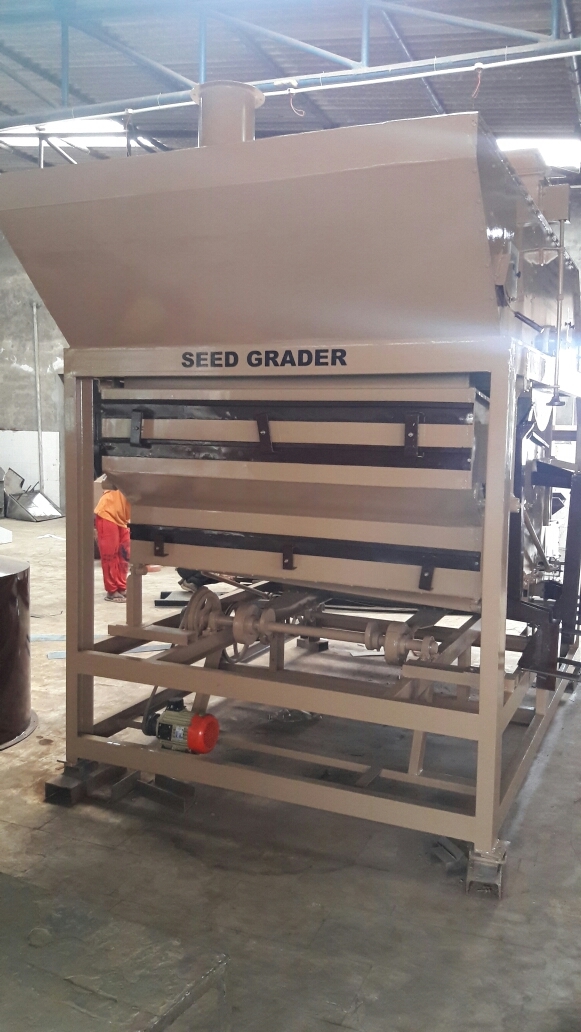 Iron Paddy Cleaner Machine