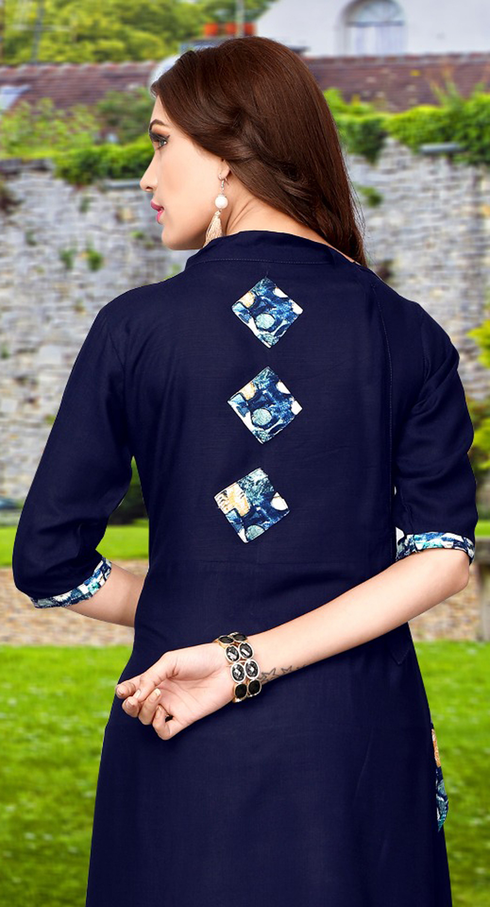 Fancy Kurties - Rayon Slub Cotton, Full Sleeves Ethnic Kurti In Sizes L And Xl, Printed Design, All Season Wear