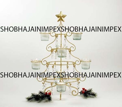 गोल्डन क्रिसमस ट्री सेंटरपीस