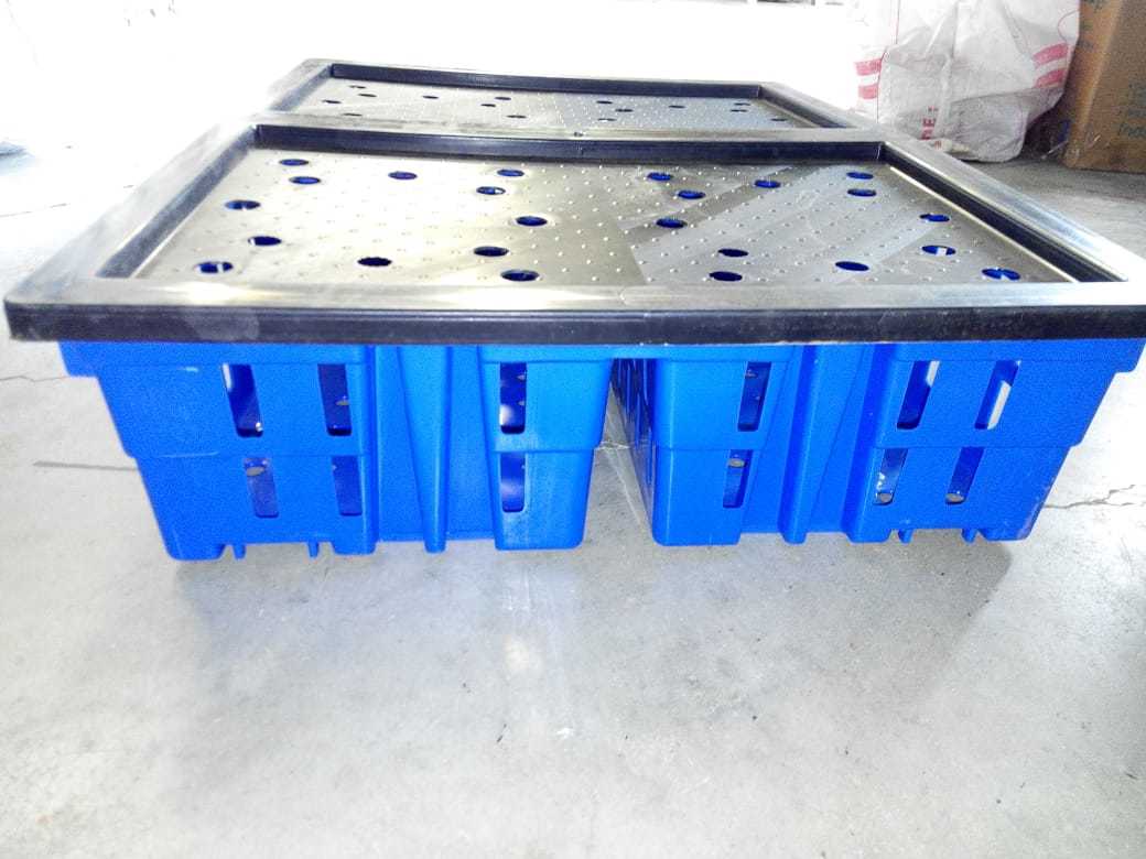 Plastic Fix Partition Chicks Transportation Cage - Weight: 1.6 Kg Kilograms (Kg)