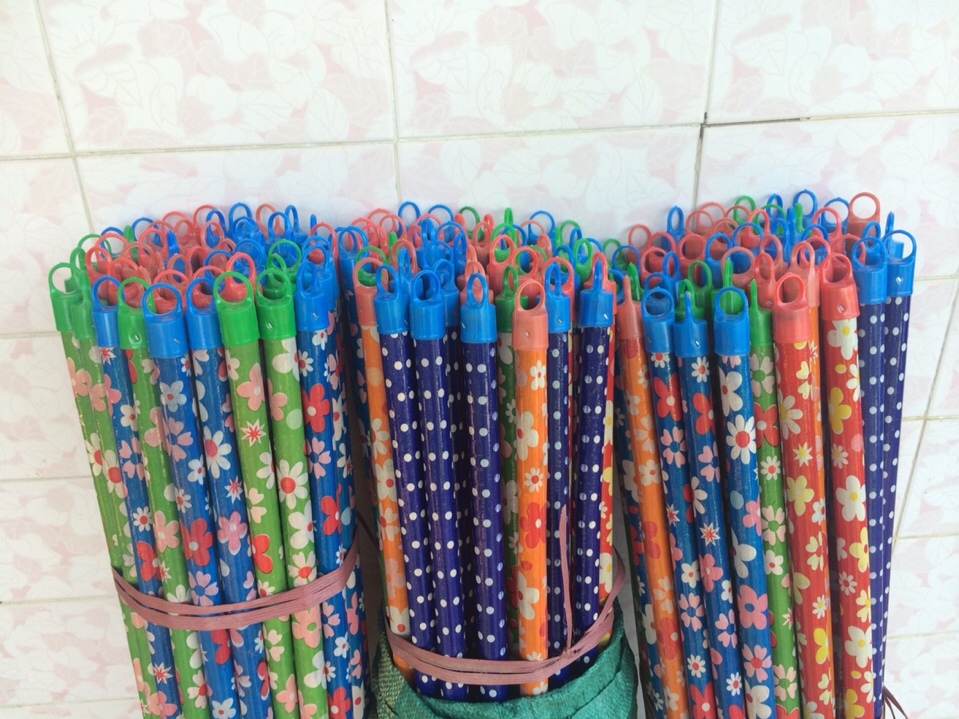 Wooden Broom Stick Core Material: Wood