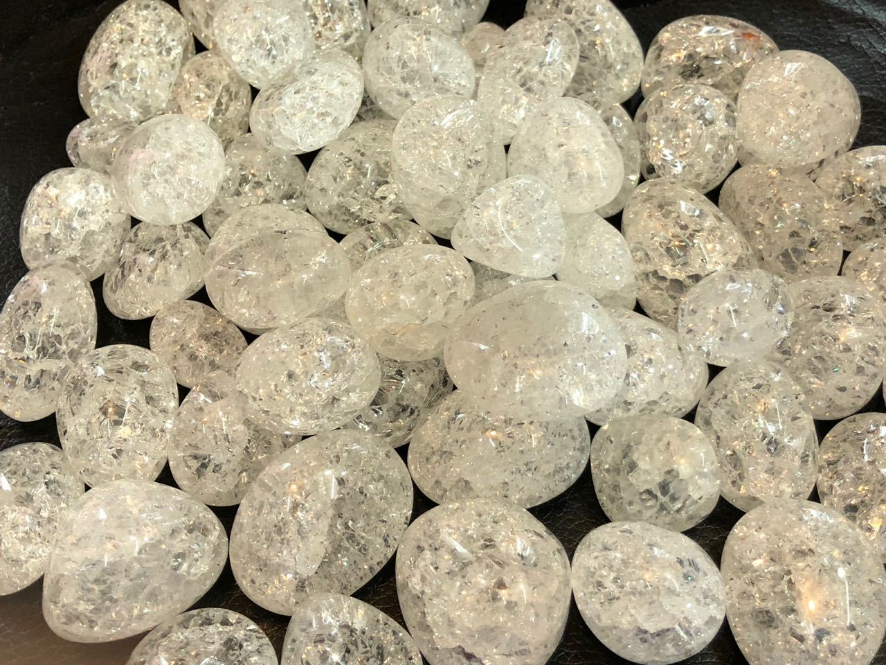 Crack Crystal Tumbled Stone - Good Quality Natural Quartz, Uneven Size, Colourless Stone Type, 1kg To 100kg Weight