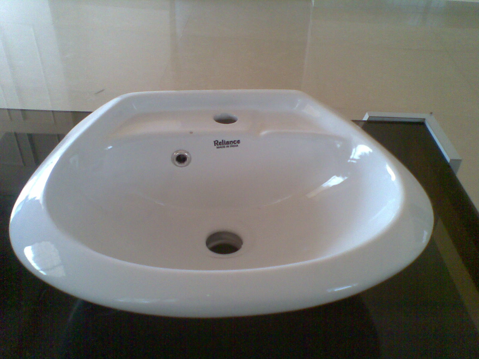 Any Color Wash Basin Sharp