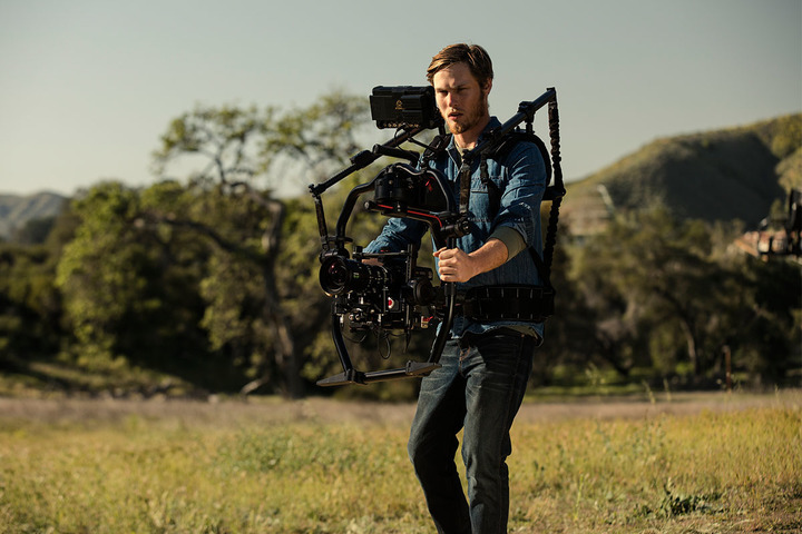 Dji Ronin 2 Pro Combo - Monocoque Carbon Fiber Frame, 3-axis Stabilization System, High Torque Motors Supporting Up To 30 Lbs, Integrated Gps & Camera Controls, Hot Swappable Batteries, Remote Control Enabled