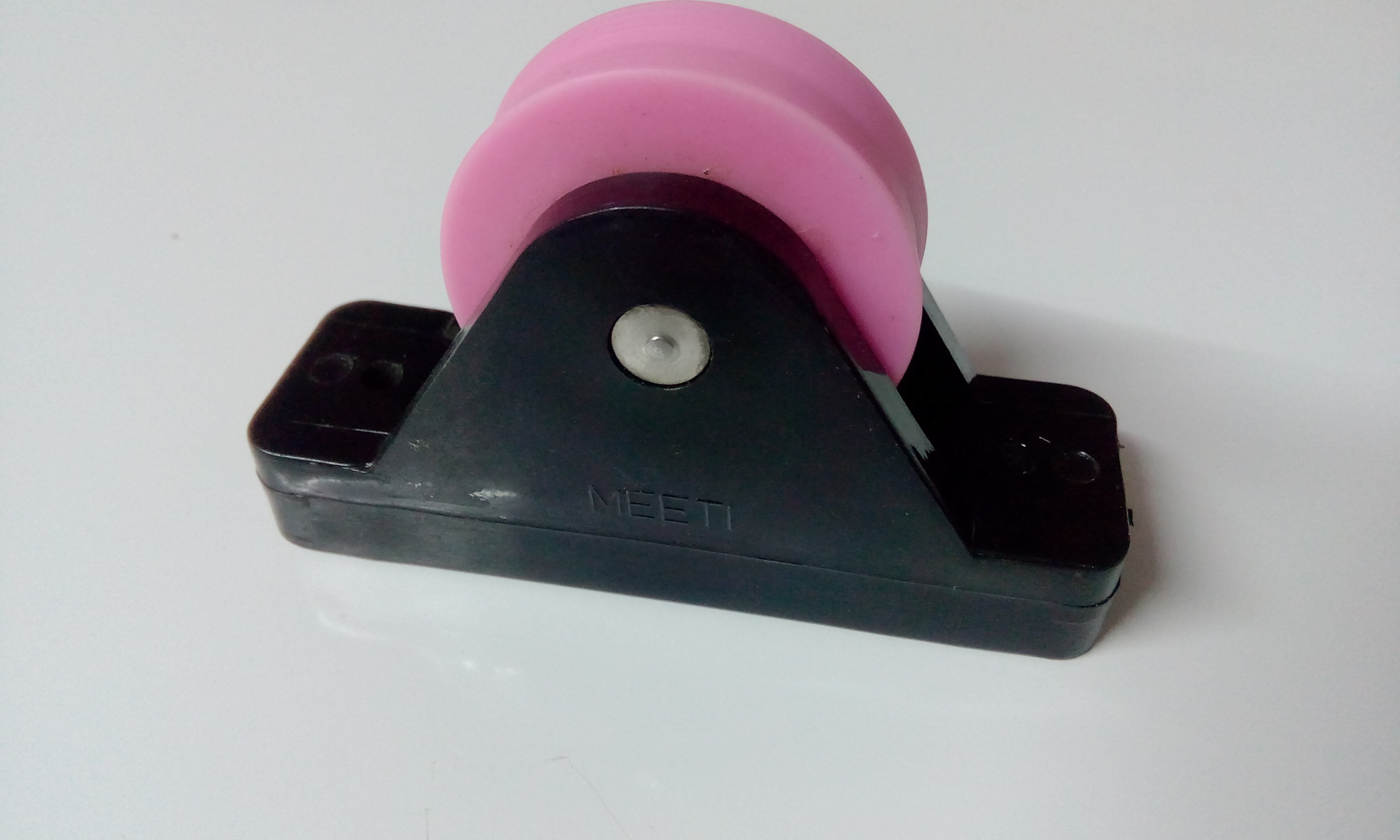 Domal Sliding Roller - Plastic, 27x65mm, Black & Pink | High Strength, Rust Resistant, Easy To Fix