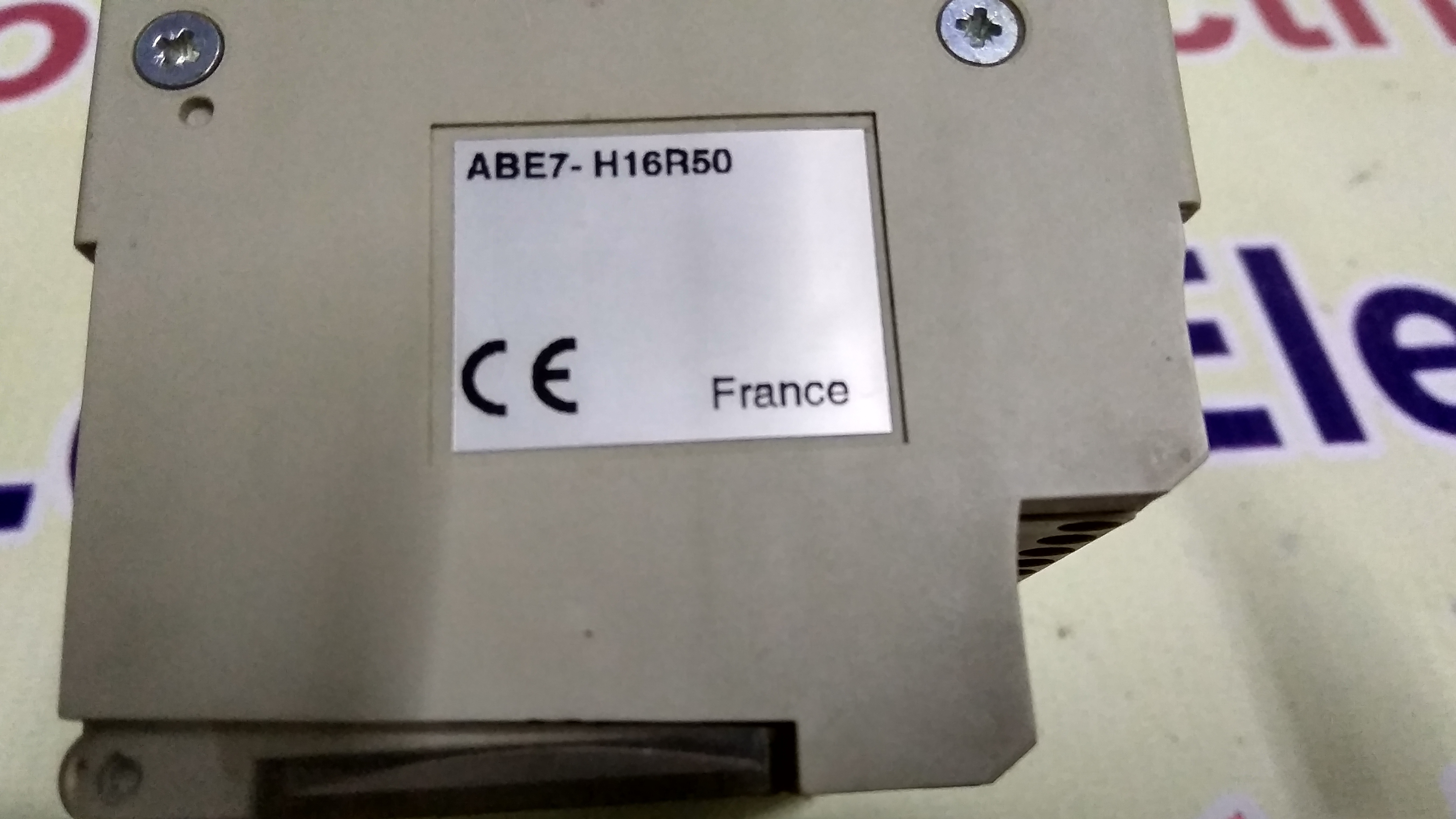 Telemecanique Module - Industrial Grade Plastic/metal, 100x80x50mm, 8 Digital Inputs 4 Relay Outputs | Din Rail Mount, Status Indicator Leds, Iec/en 61131-2 Compliant