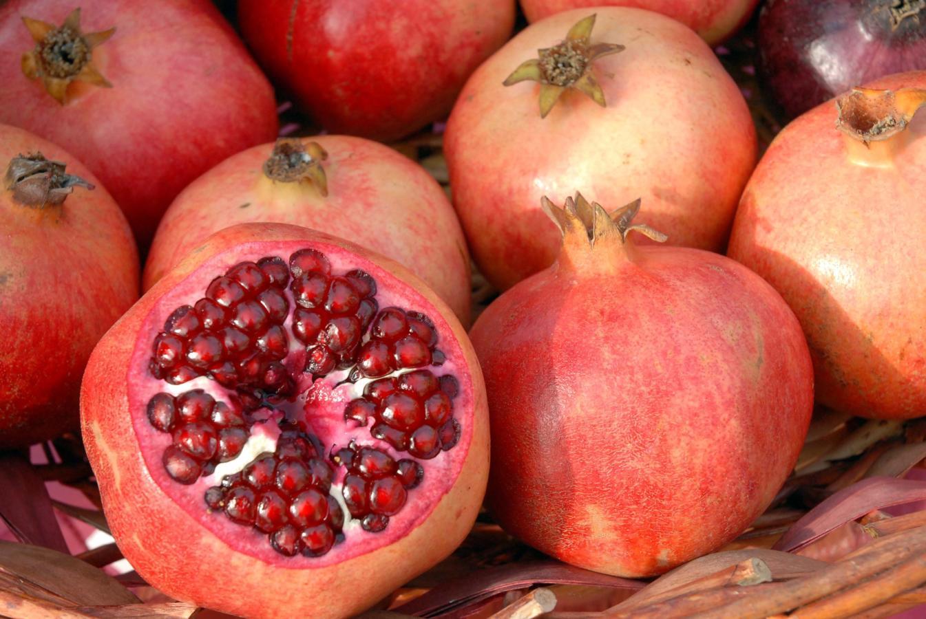 Organic Fresh Pomogranate