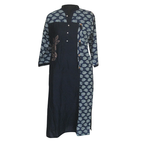 महिलाओं की प्रिंटेड सादी कुर्ती स्वारोस्की