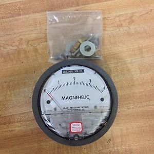 Dwyer 2204 Magnehelic Differential Pressure Gauge 0-4 Psi