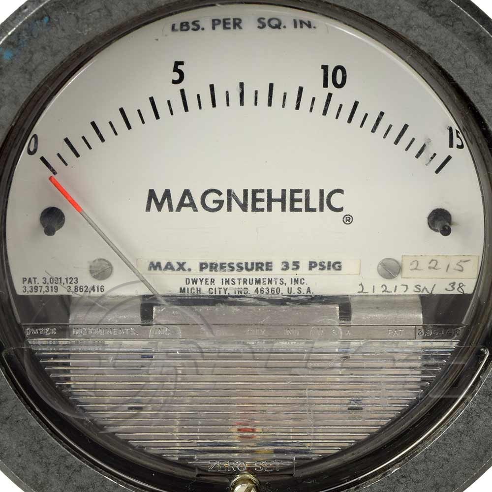 Dwyer 2215 Magnehelic Differential Pressure Gauge 0-15 Psi