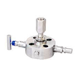 Block & Bleed Type Manifold Accuracy: 99 %