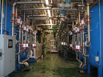 Pet Blow Molding Machine - Stainless Steel, 1500mm X 1200mm X 2000mm | 1000 Bottles/hour Capacity, 20l Mold Size, 3.7 Kw Power