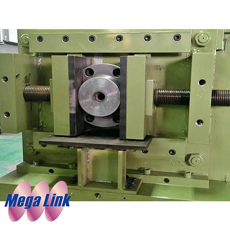 Die Locking Machine