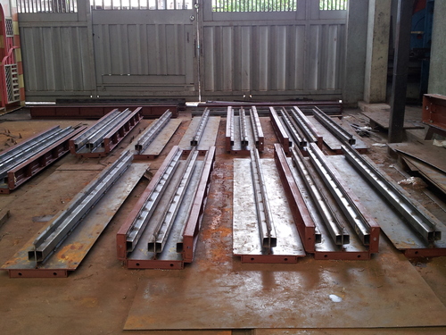 आरसीसी प्री कास्ट लाइन्स