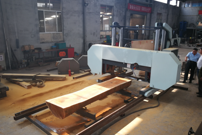 Automatic Horizontal Band Sawmill