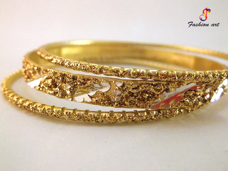 Hotline Antique Metal Bangles Set - Diameter: 2.4