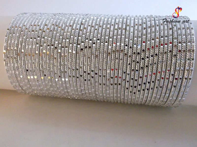 Masti Antique Metal Bangle