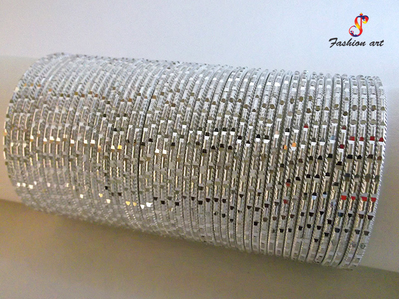 Masti Antique Metal Bangle