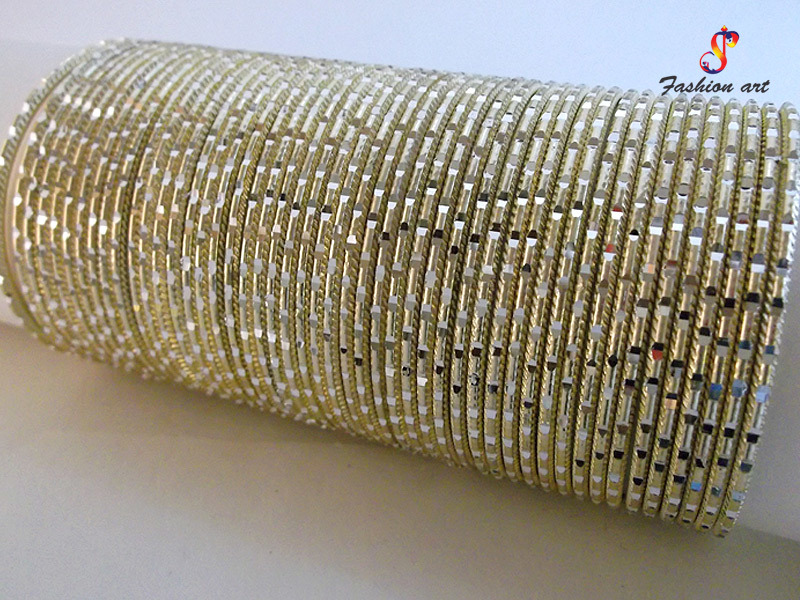 Masti Antique Metal Bangle