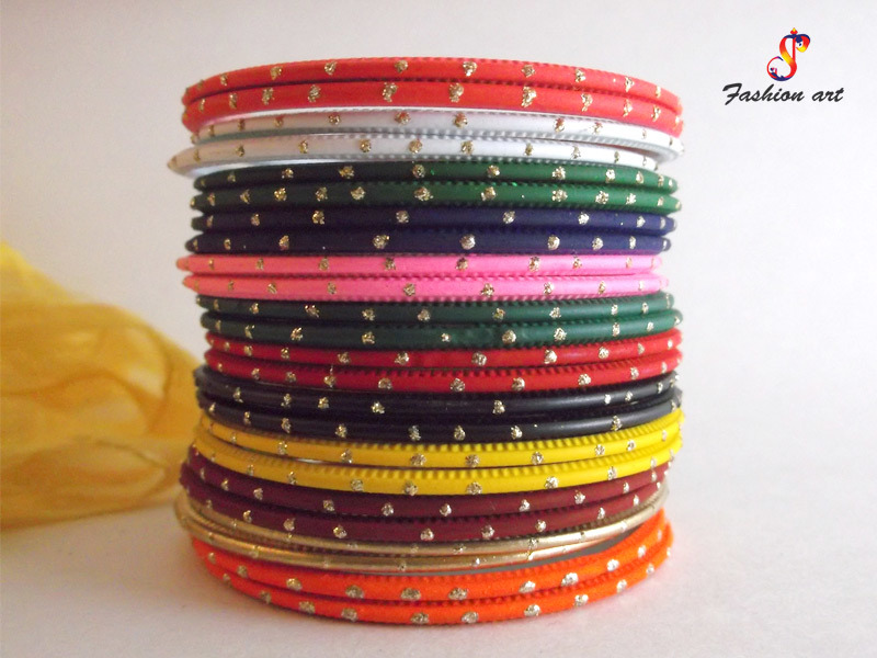 Fitoor Metal Bangle Set