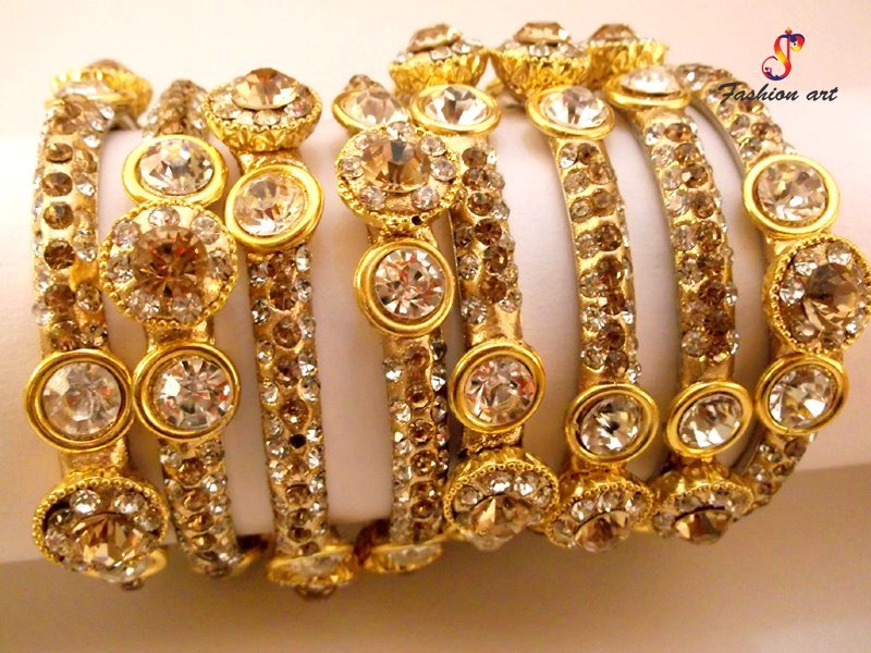 Royal Crown Brass Bangle Set