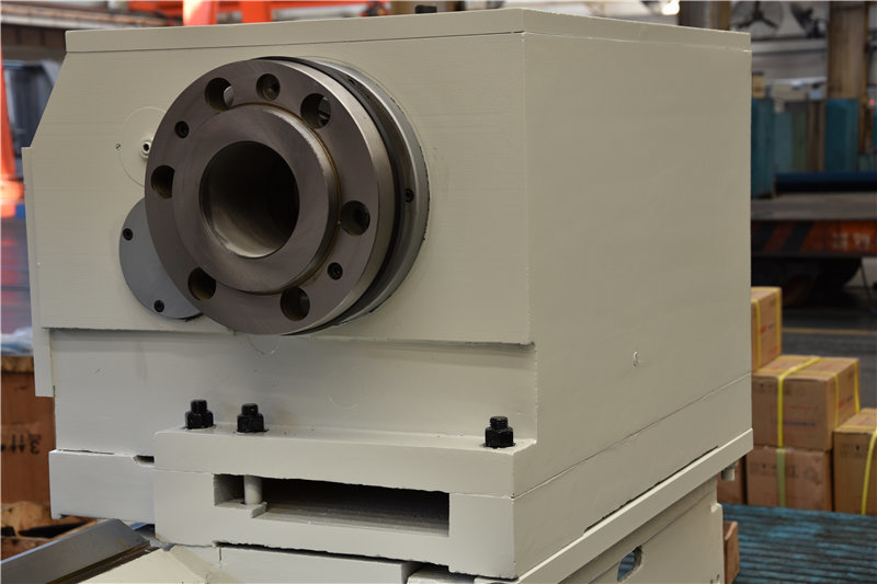 White Cnc Lathe Machine
