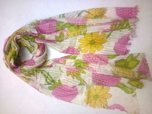 Floral Print Women Scarf Length: 55 X 180 Centimeter (Cm)