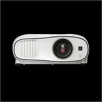 Home Theater Projector Brightness: 2500 Lumens