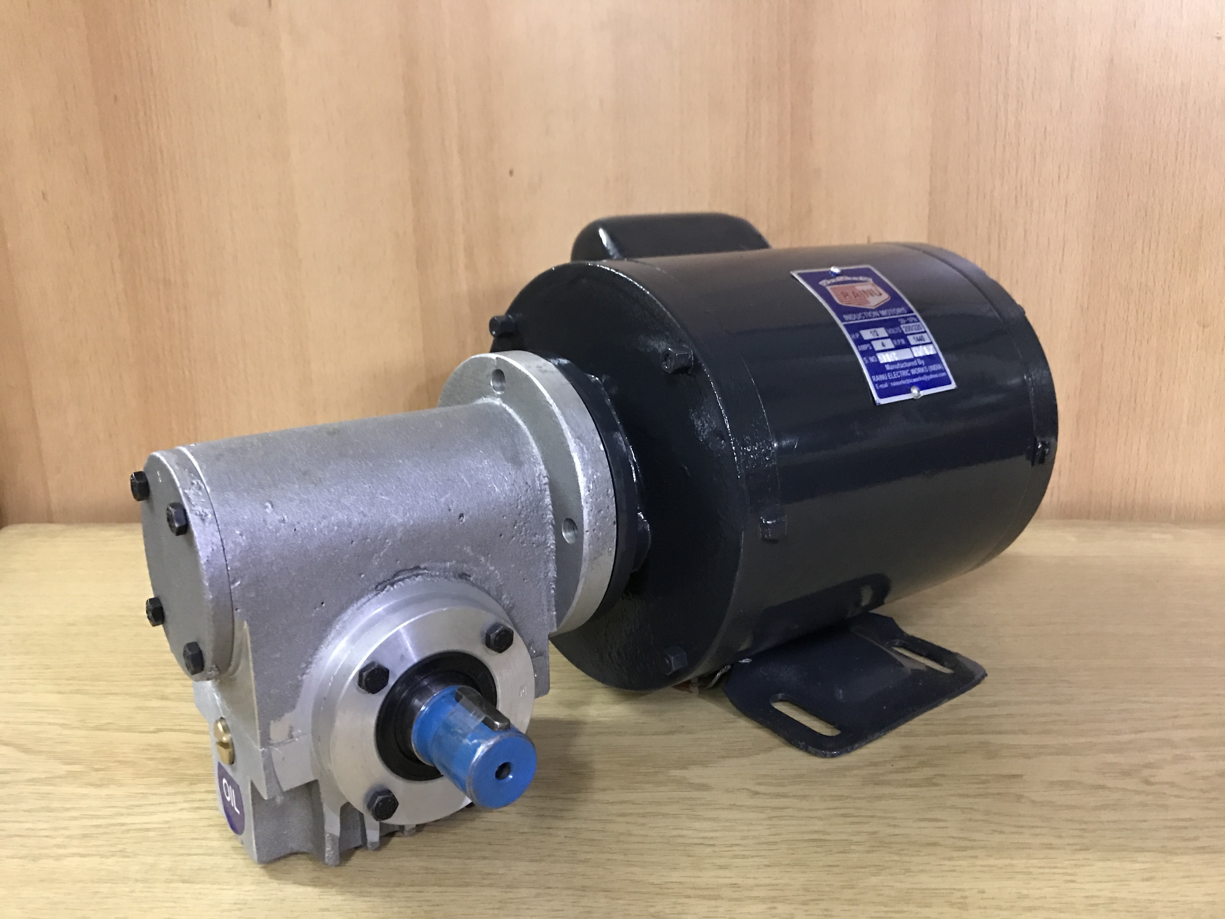 Reduction Gearbox - High Quality Die-casted Aluminium Alloy, 1 Kg, Matte Black | Electric Start, 230 Volt, Low Noise, Space-saving Design, Versatile Installation