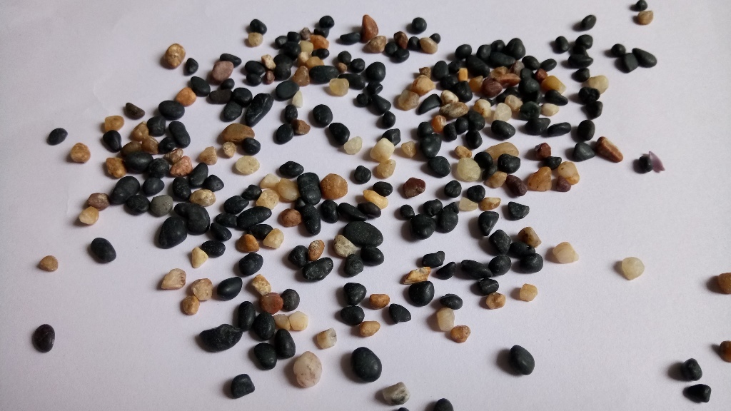 Natural Mix Color Gravel - 3mm To 6mm, Polished Finish | Superior Quality For Aquariums, Fountains, And Decorative Flooring