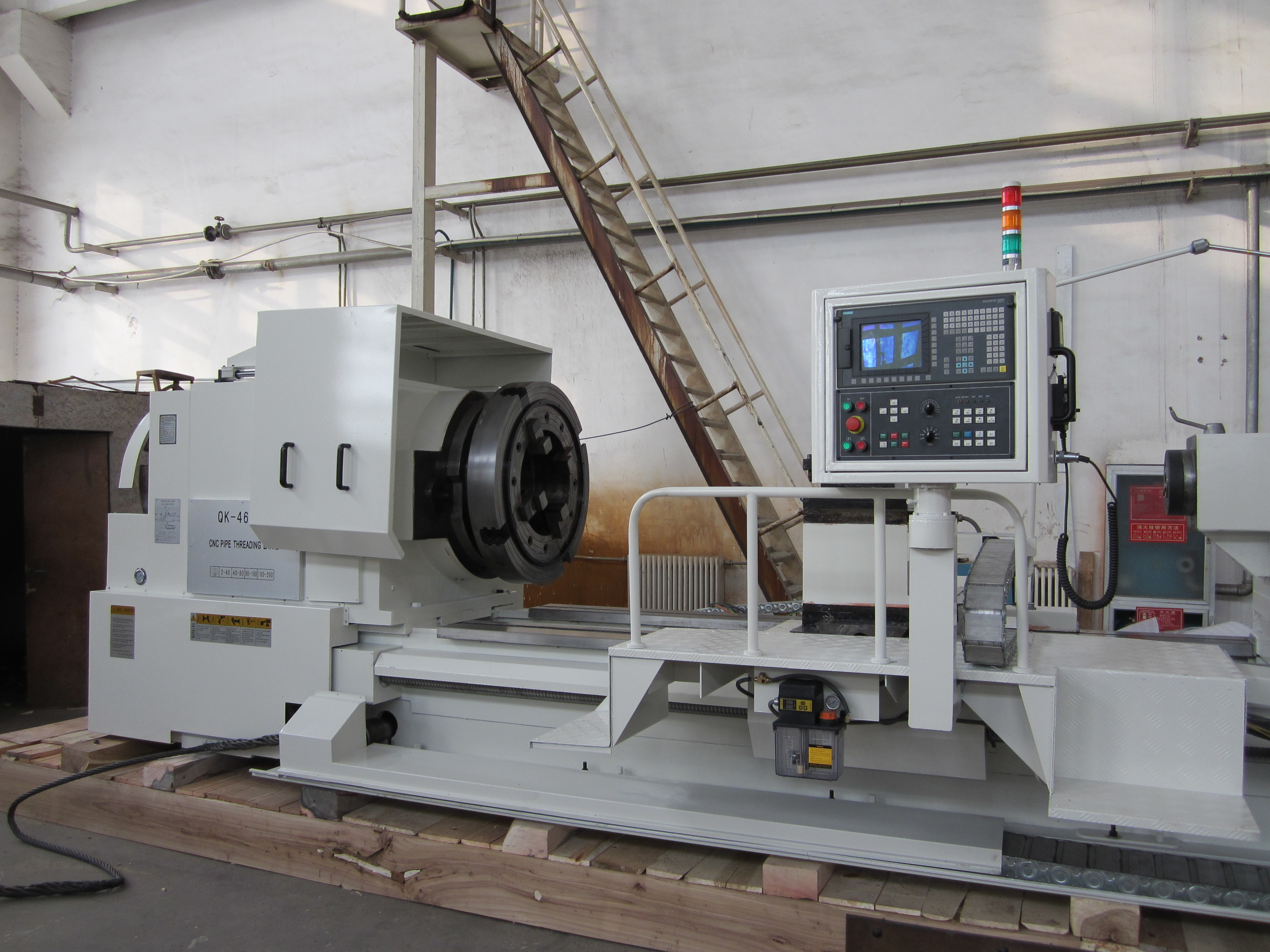 Cnc Oil Country Pipe Threading Lathe - 460mm External Dia., 2800mm Max. Length, White | High Efficiency, Eco-friendly, Low Noise, Simple Control, Stable Performance