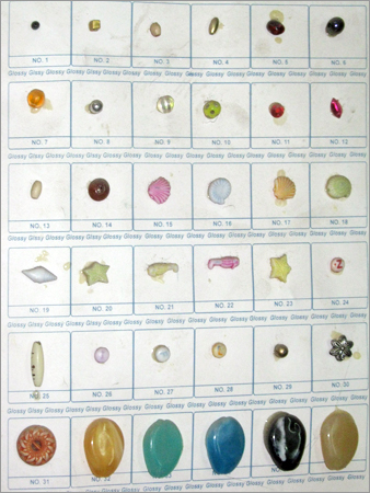 धातु के बटन