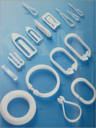 प्लास्टिक कपड़ों के सामान