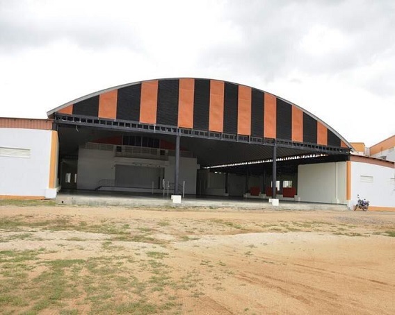 Auditorium Roofing Sheets - Arch Roof Design, Customized Sizes With Heat Resistance And High Tensile Strength, Easy To Maintain Finish