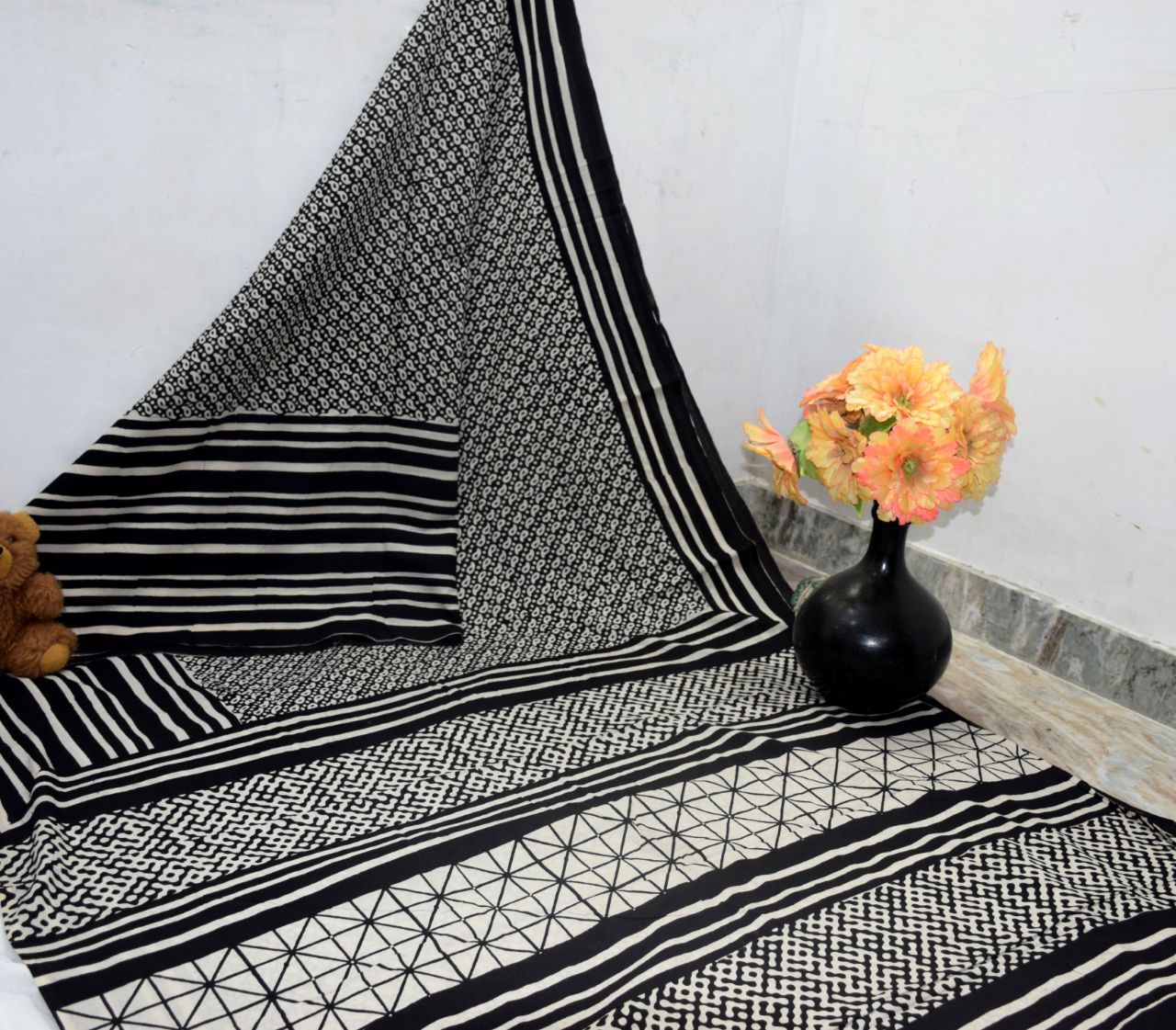 Cotton Silk Ladies Hand Printed Sarees