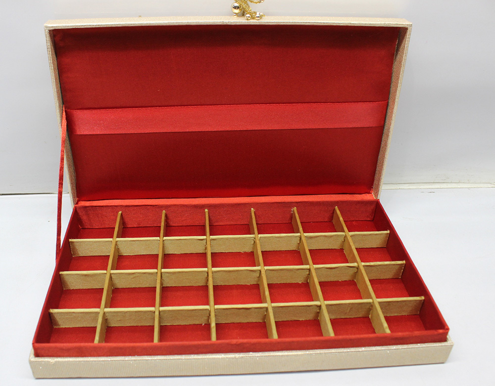 Board & Rasin Gift  Hamper Basket