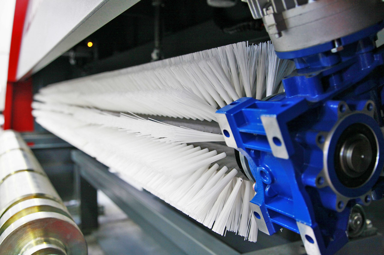 Aluminum Base Brush - Bristle Color: All Color Are Available