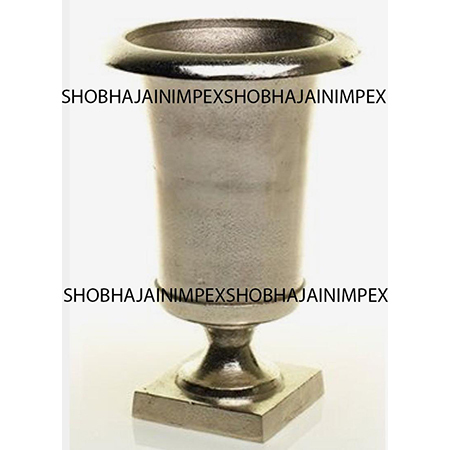 Metal Flower Pots - Color: Silver