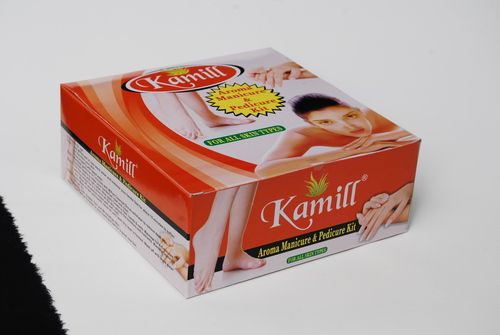 कामिल मेनिक्योर/पेडिक्योर किट