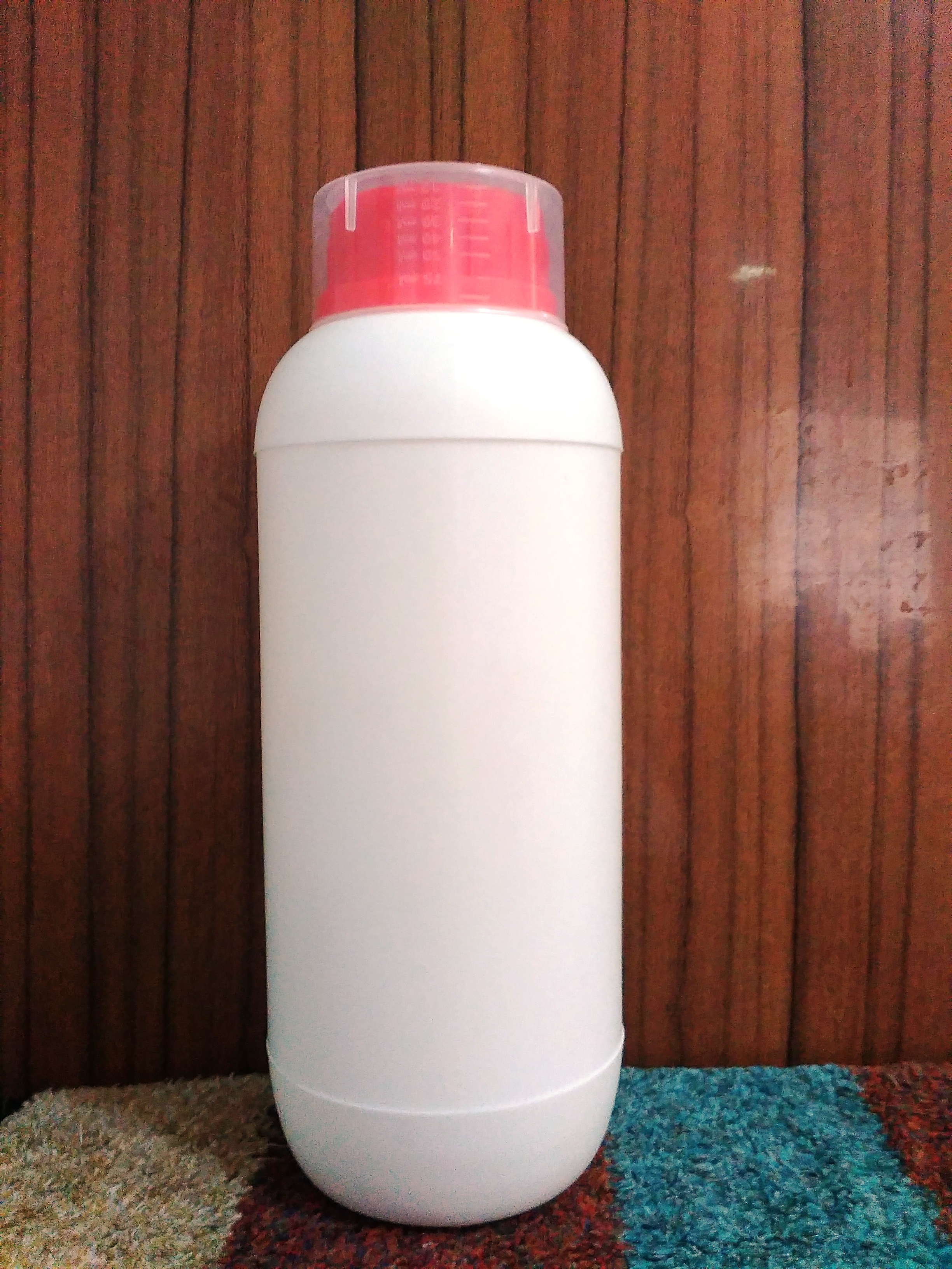 Engine Oil Coolant Cans - Plastic Material, Blow Molded Design, Customizable Color, Durable And Leak-proof Construction
