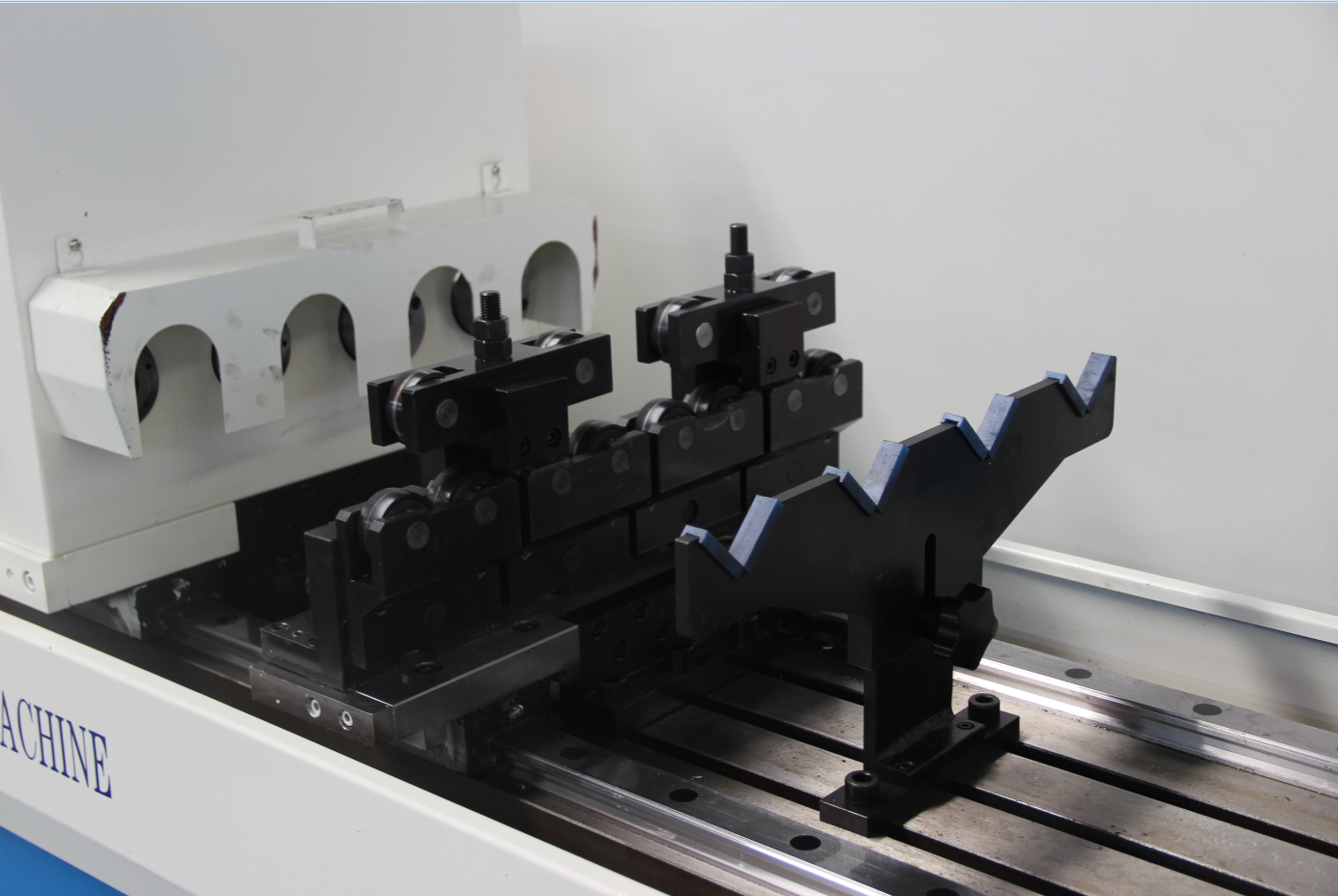 Automatic Cnc Four Spindle Gun Drilling Machine