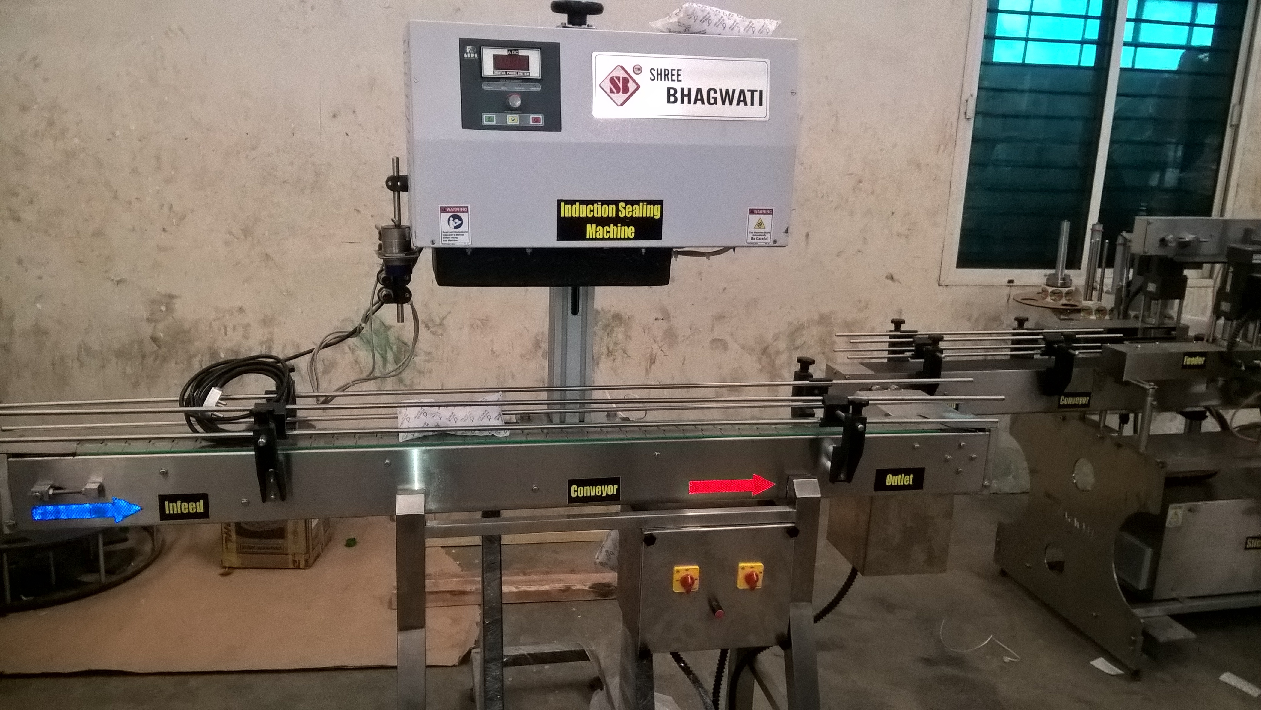 Induction Cap Sealer Machine - Automatic Grade: Automatic