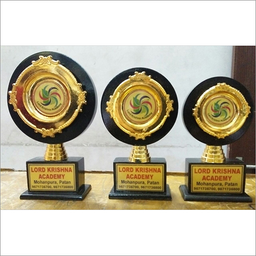 Round Academy Trophy