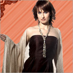 ऊन मिश्रित स्टोल्स