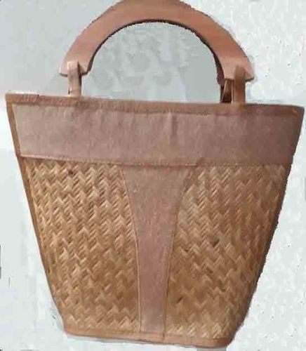 महिलाओं के टोट बैग